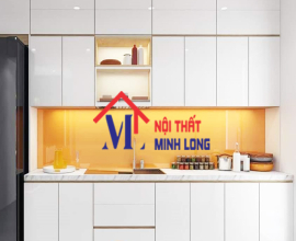 SO SÁNH TỦ BẾP GỖ CÔNG NGHIỆP VÀ TỦ BẾP GỖ SỒI MỸ